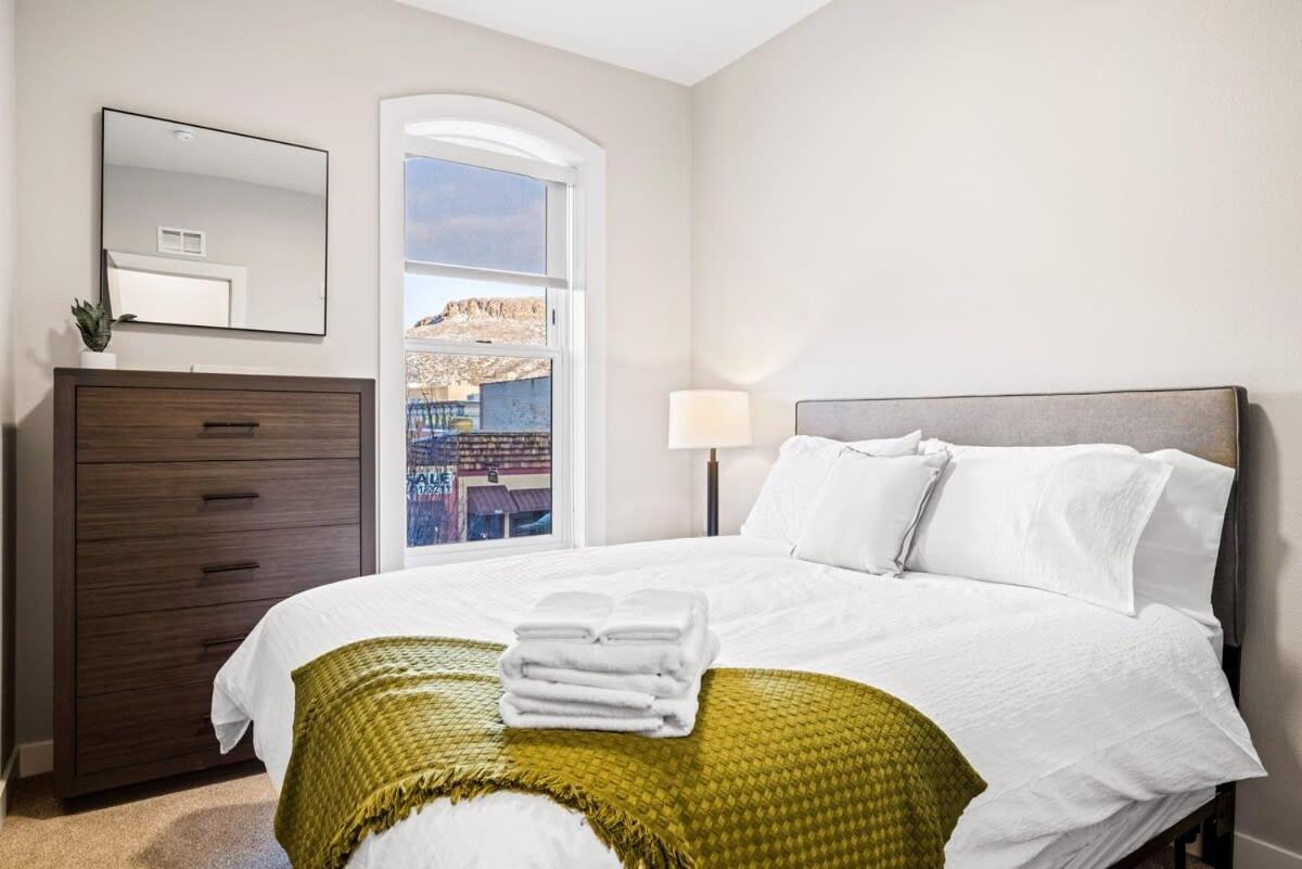 Avenue Hotel Downtown Golden Gold Miners Suite Kültér fotó